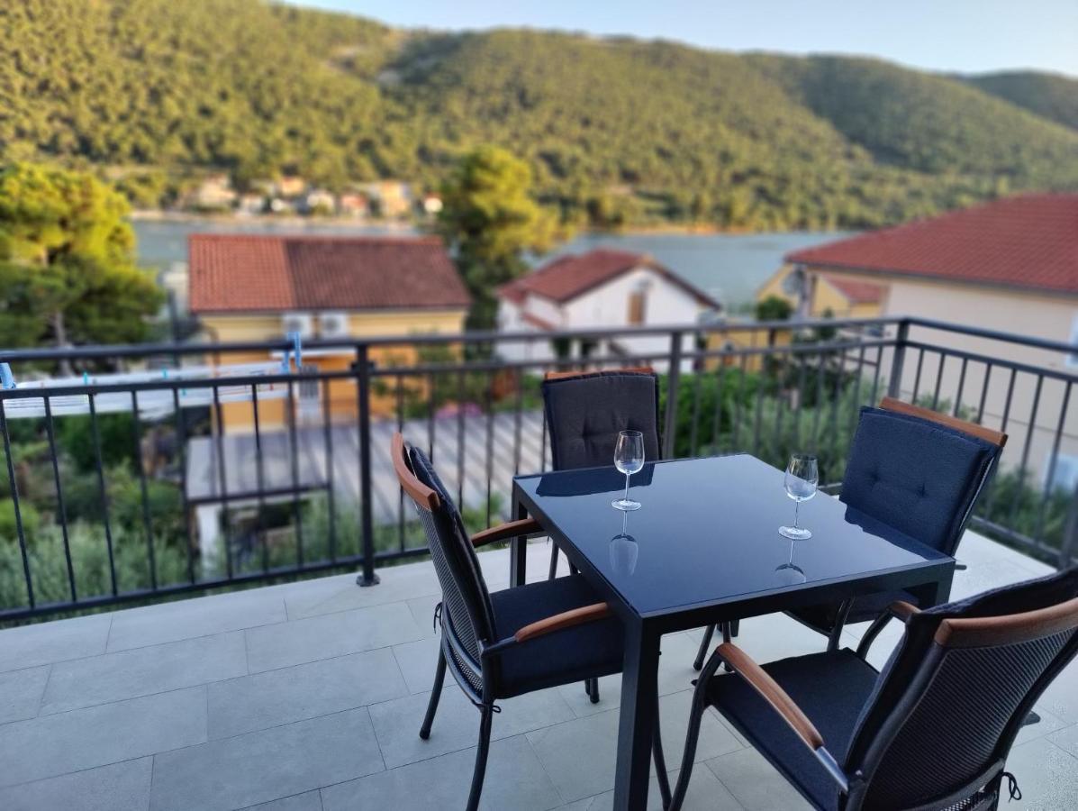 Apartmani Grebaštica Eksteriør bilde